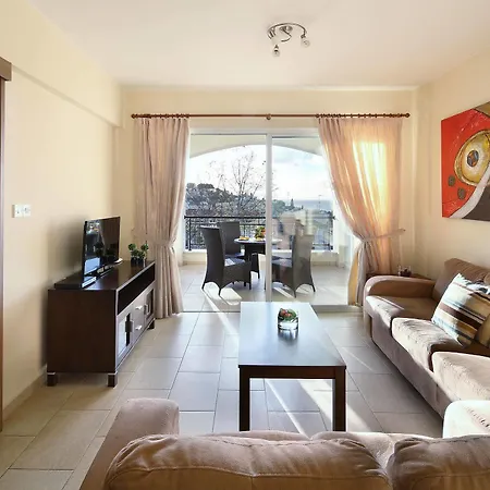Apartament Chloraka Terrace *