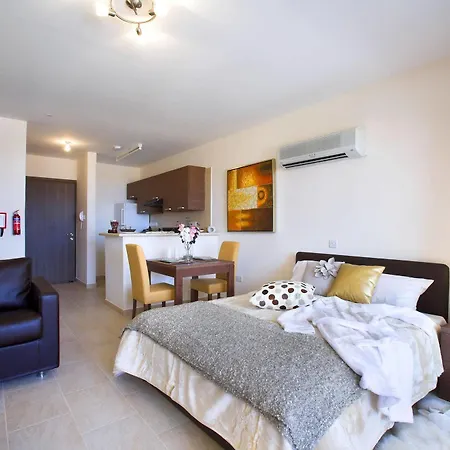 Apartament Chloraka Terrace *